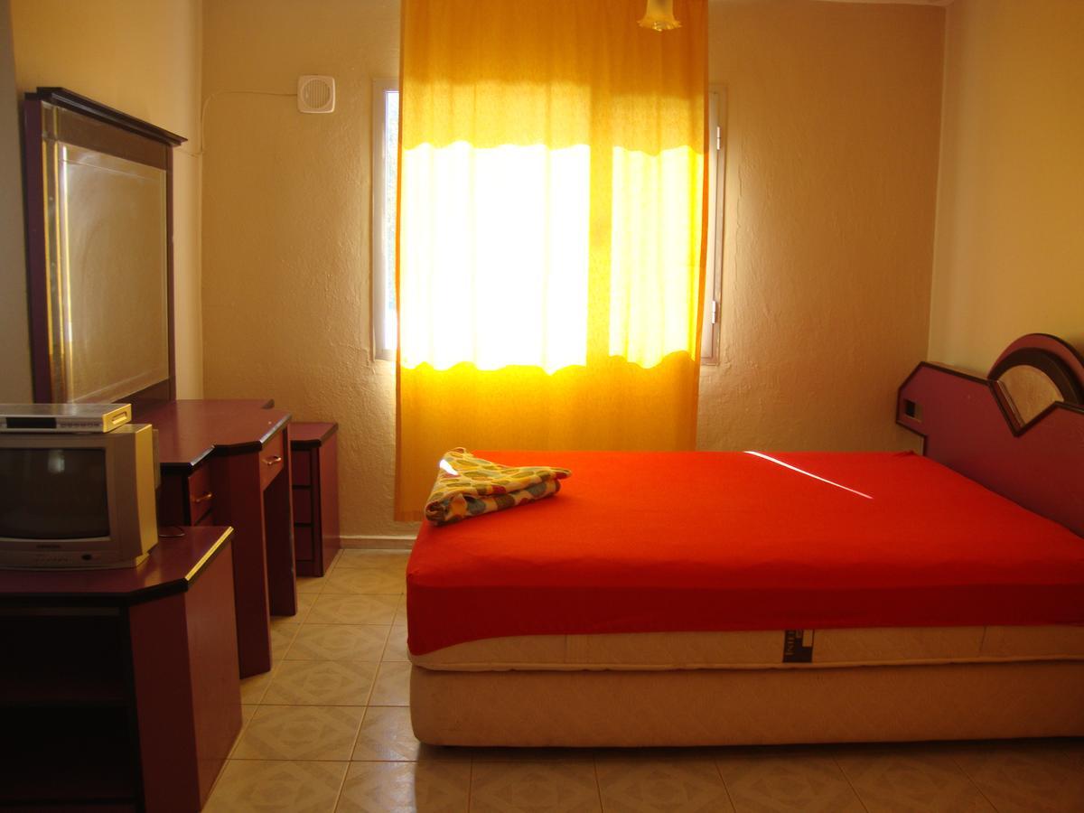 Degerli Motel Seferihisar Ruang foto