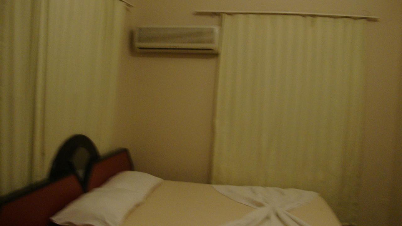 Degerli Motel Seferihisar Ruang foto