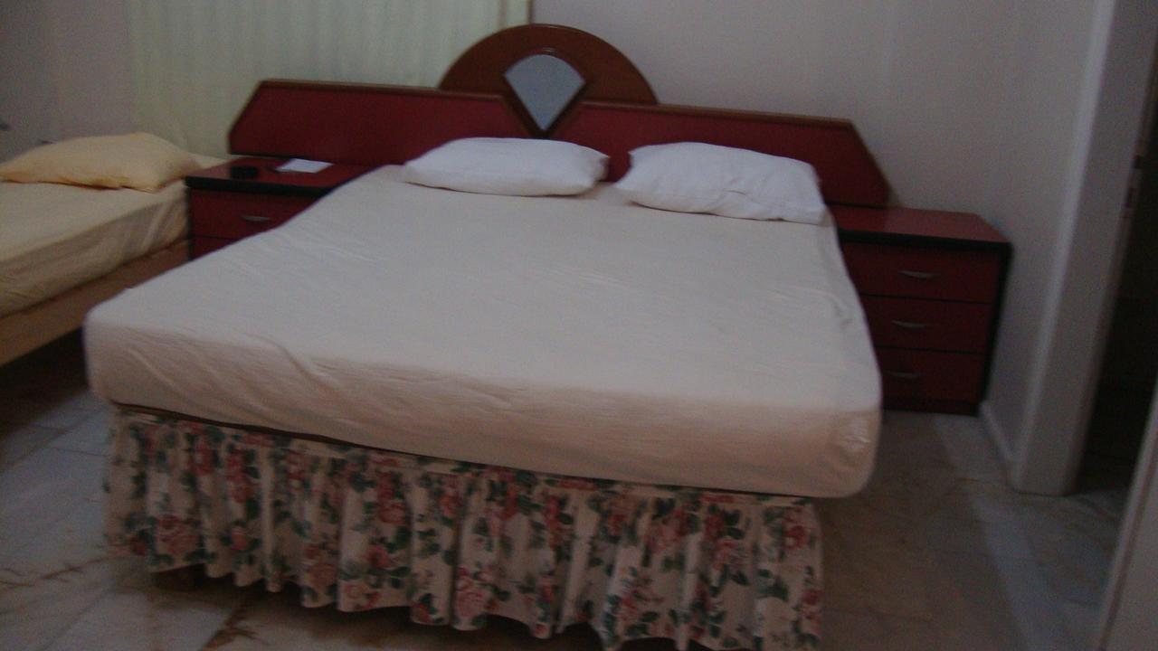 Degerli Motel Seferihisar Ruang foto